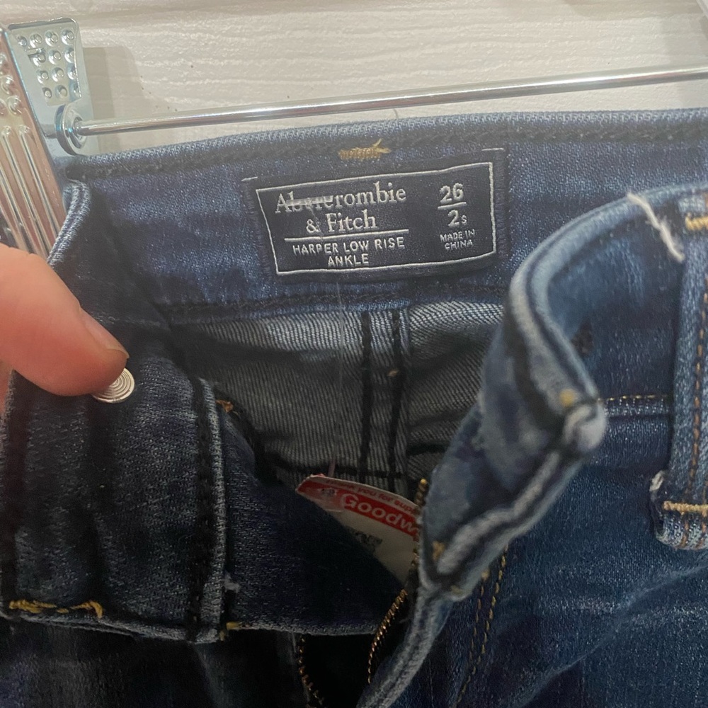 Abercrombie & Fitch Harper Low Rise Ankle Jeans Women’s 26 / 2S Dark Wash Y2K